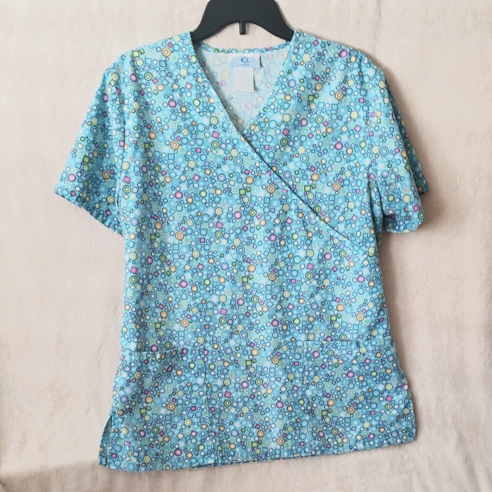 Scrub top